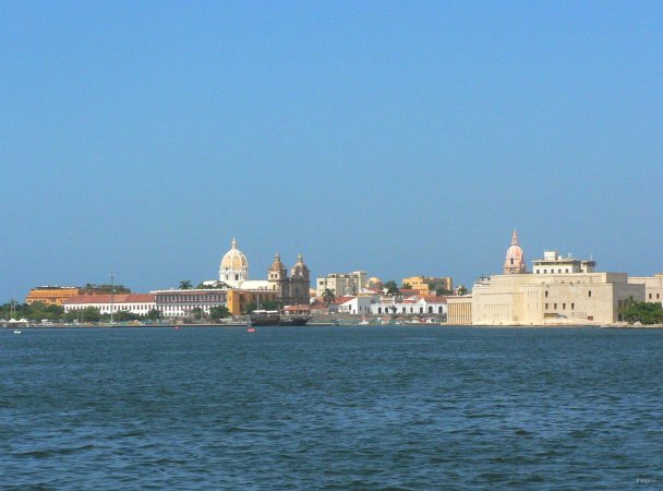 01- La vieille ville de Cartagene vue de la baie 